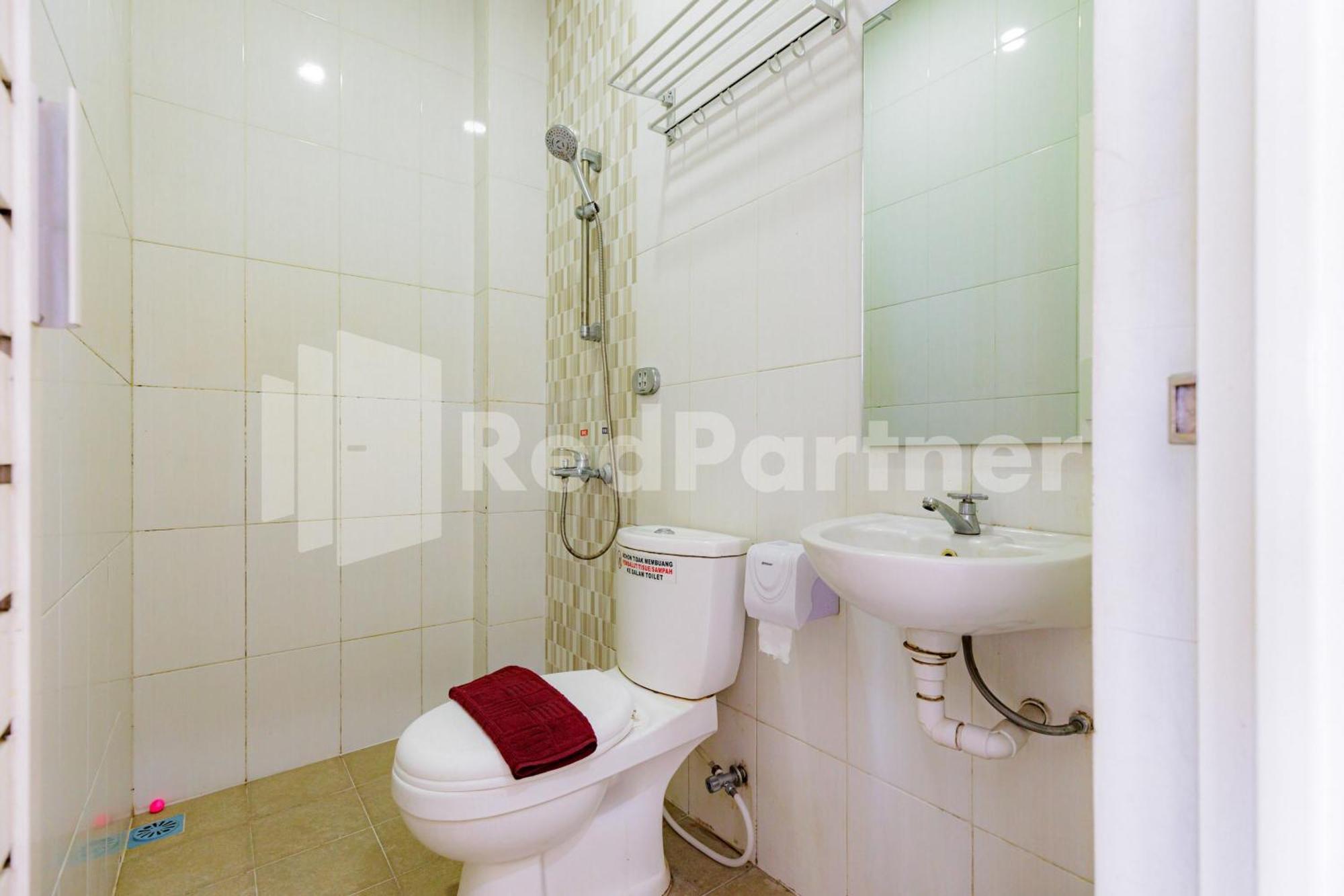 De Malang Sweet Homestay Syariah Mitra Reddoorz Екстер'єр фото